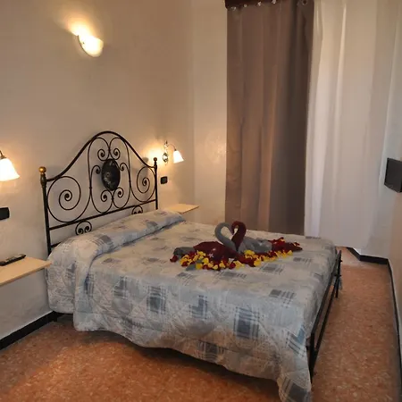 Sweetdreams 3*